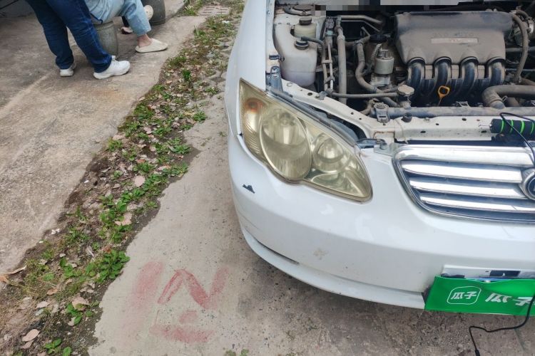 Used BYD F3 2012 Energy-Saving Model 1.5L Manual Comfort Version Engine Bay Right