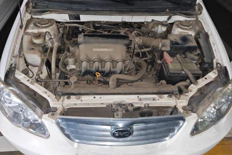 Used BYD F3 2012 Energy-Saving Model 1.5L Manual Comfort Version Engine Bay