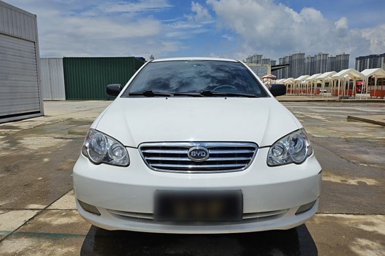 Used BYD F3 2012 Energy-Saving Edition 1.5L Manual Standard Model Exterior 1