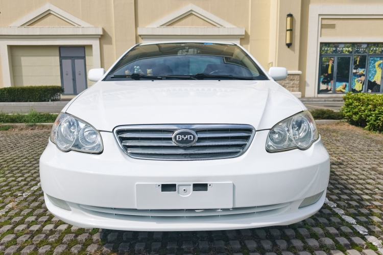 Used BYD F3 2012 Energy-Saving Model 1.5L Manual Comfort Version Exterior 1