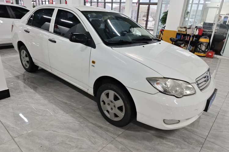 Used BYD F3 2012 Energy-Saving Model 1.5L Manual Comfort Version Exterior 2