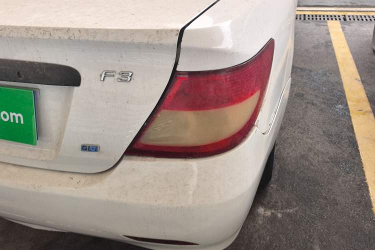 Used BYD F3 2012 Energy-Saving Model 1.5L Manual Comfort Version Exterior 2