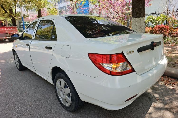 Used BYD F3 2012 Energy-Saving Model 1.5L Manual Comfort Version Exterior 2