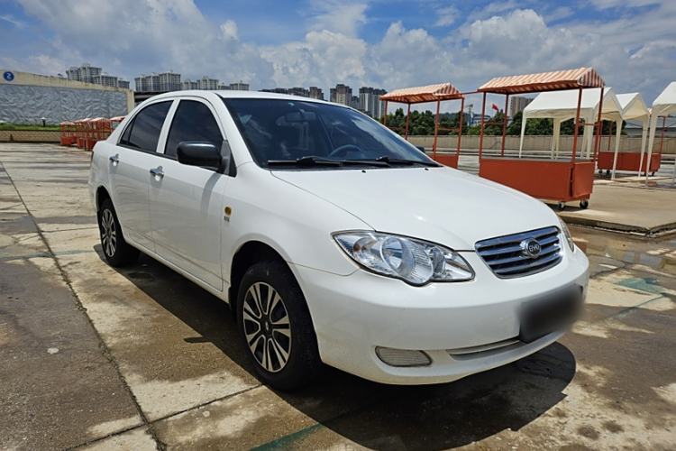 Used BYD F3 2012 Energy-Saving Edition 1.5L Manual Standard Model Exterior 2
