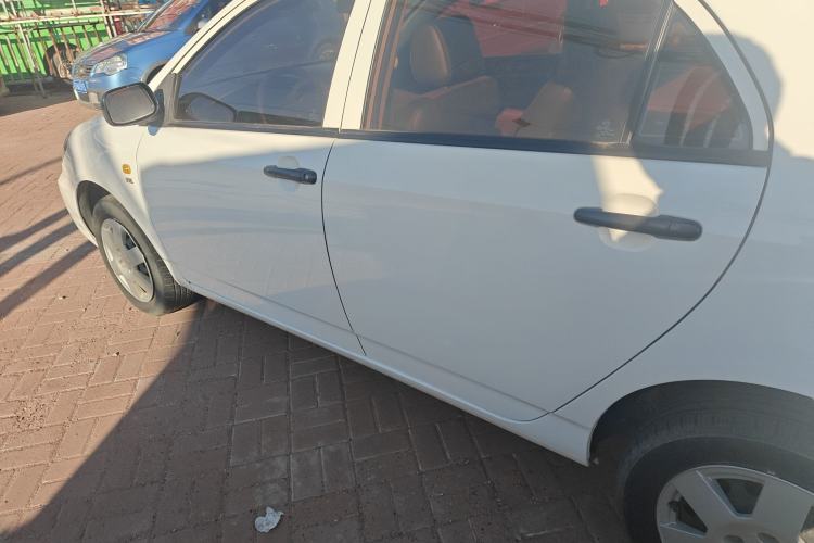 Used BYD F3 2012 Energy-Saving Model 1.5L Manual Comfort Version Exterior 3
