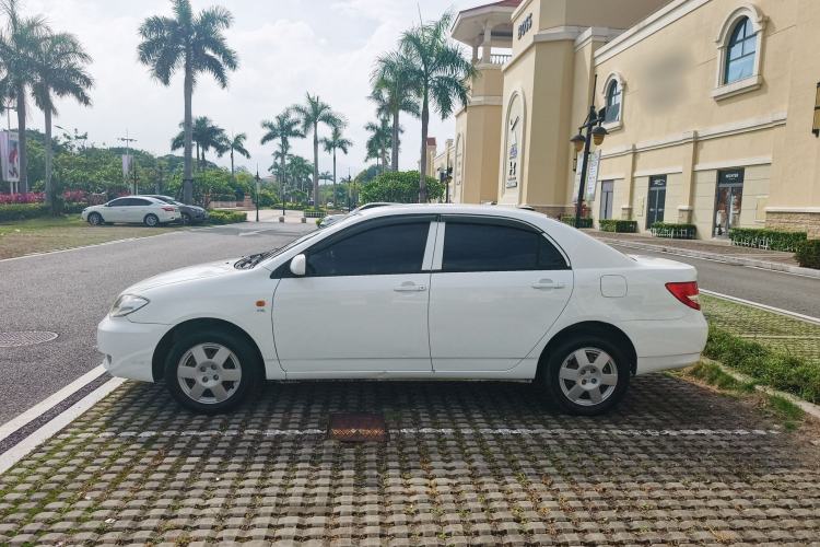 Used BYD F3 2012 Energy-Saving Model 1.5L Manual Comfort Version Exterior 4