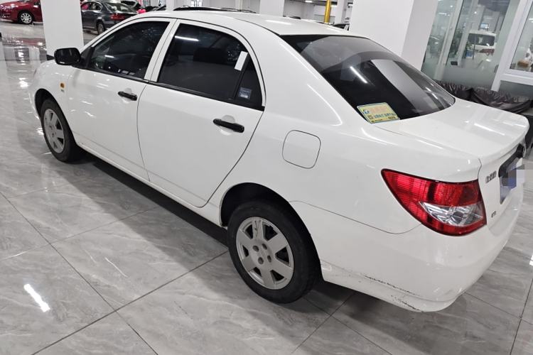 Used BYD F3 2012 Energy-Saving Model 1.5L Manual Comfort Version Exterior 5