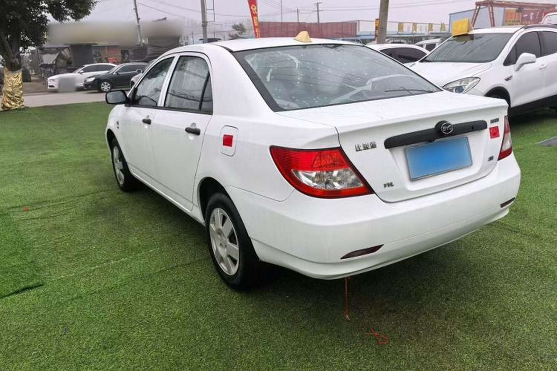 Used BYD F3 2012 Energy-Saving Model 1.5L Manual Comfort Version Exterior 5