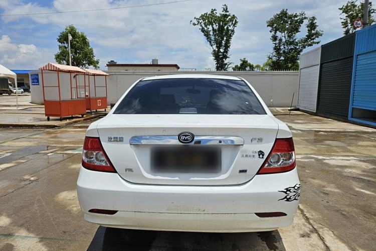 Used BYD F3 2012 Energy-Saving Edition 1.5L Manual Standard Model Exterior 5