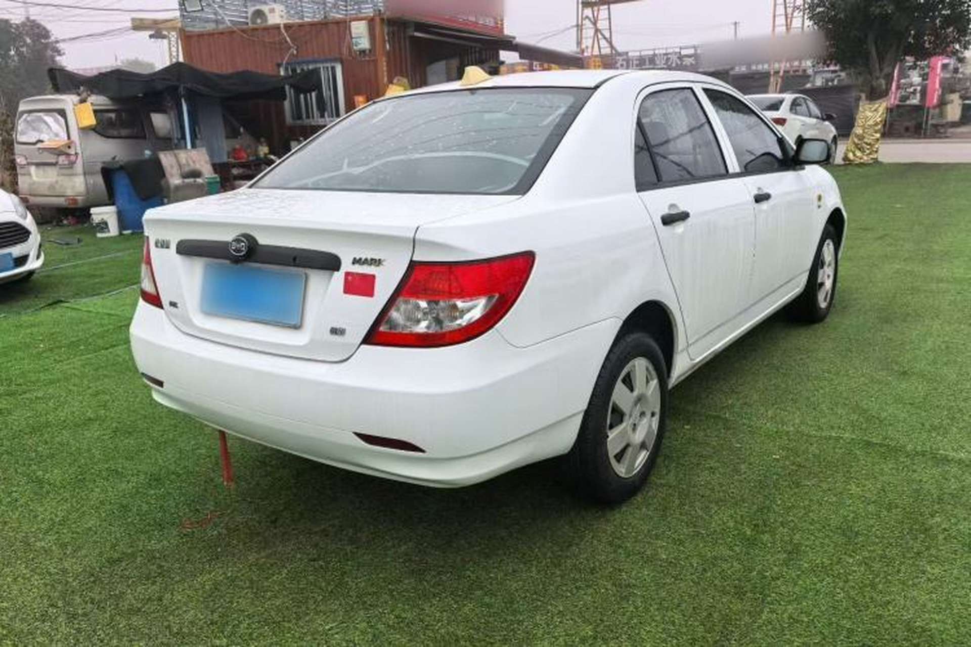 Used BYD F3 2012 Energy-Saving Model 1.5L Manual Comfort Version Exterior 7
