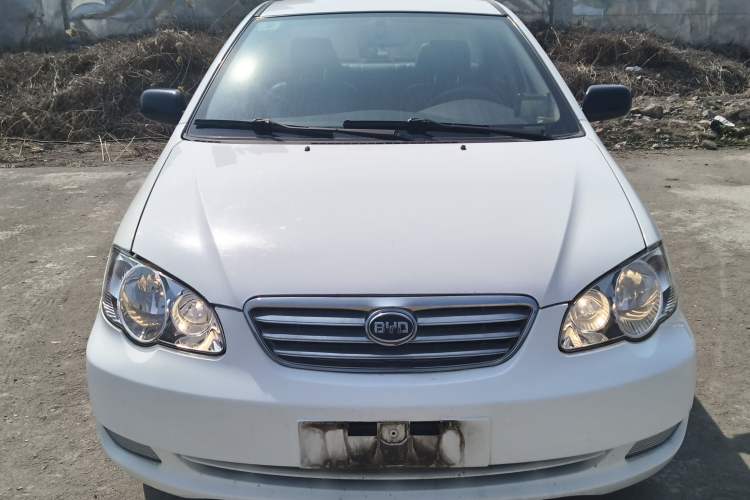 Used BYD F3 2012 Energy-Saving Model 1.5L Manual Comfort Version Front