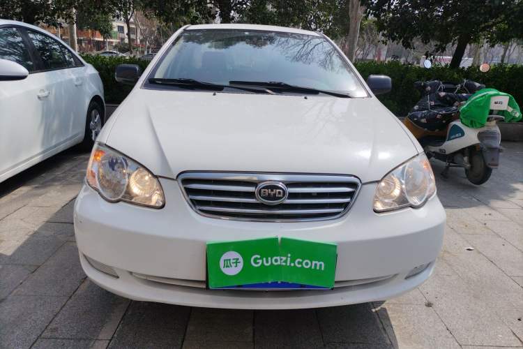 Used BYD F3 2012 Energy-Saving Model 1.5L Manual Comfort Version Front
