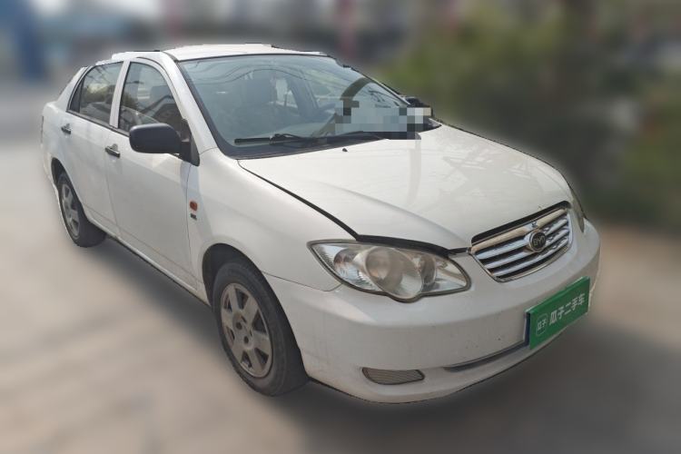 Used BYD F3 2012 Energy-Saving Model 1.5L Manual Comfort Version Front Right 45 Deg