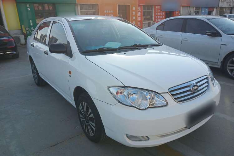 Used BYD F3 2012 Energy-Saving Model 1.5L Manual Comfort Version Front Right 45 Deg