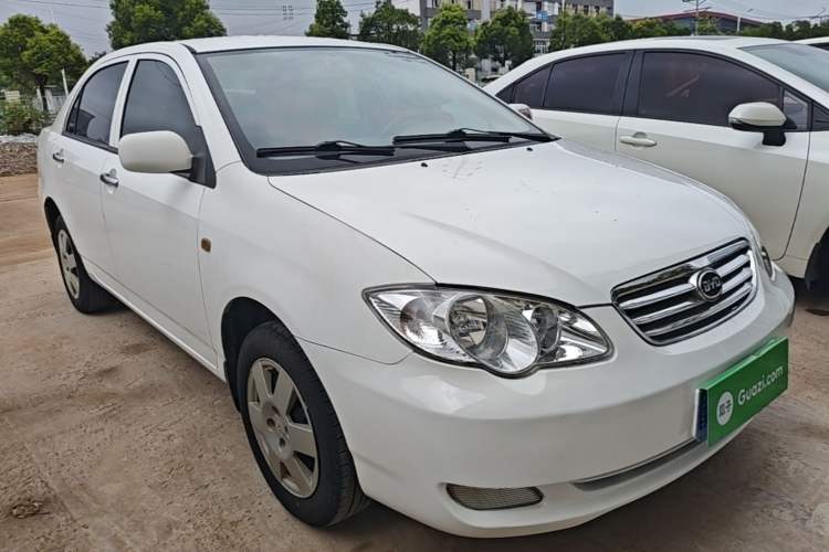 Used BYD F3 2012 Energy-Saving Model 1.5L Manual Comfort Version Front Right 45 Deg