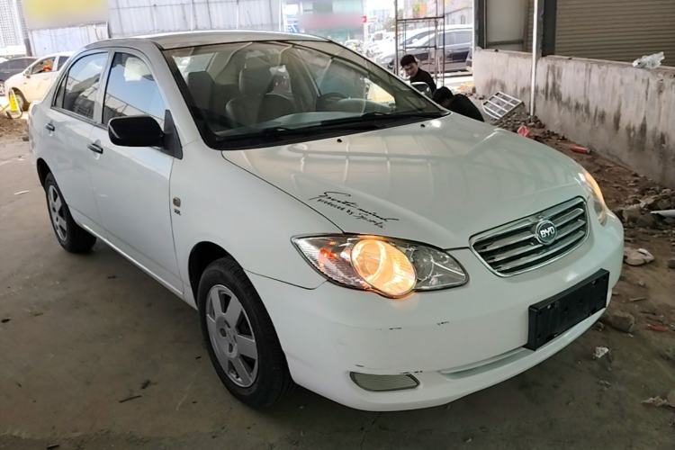 Used BYD F3 2012 Energy-Saving Model 1.5L Manual Comfort Version Front Right 45 Deg