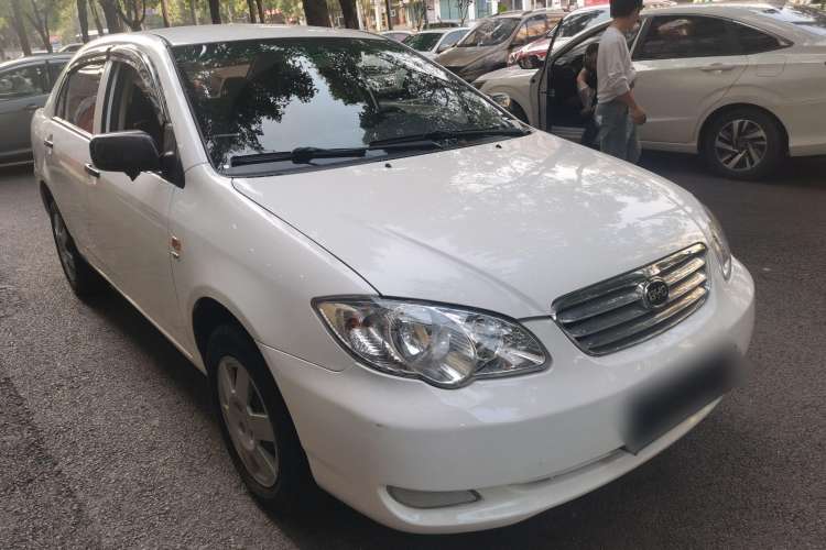 Used BYD F3 2012 Energy-Saving Model 1.5L Manual Comfort Version Front Right 45 Deg