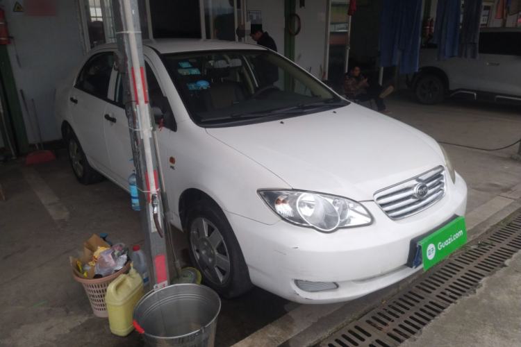 Used BYD F3 2012 Energy-Saving Model 1.5L Manual Comfort Version Front Right 45 Deg