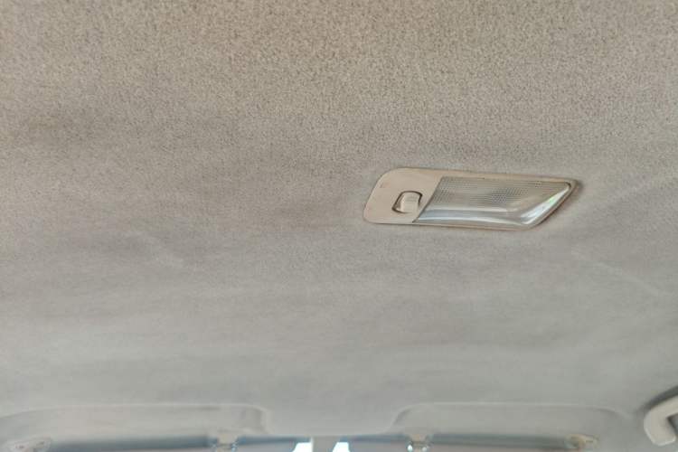 Used BYD F3 2012 Energy-Saving Model 1.5L Manual Comfort Version Headliner