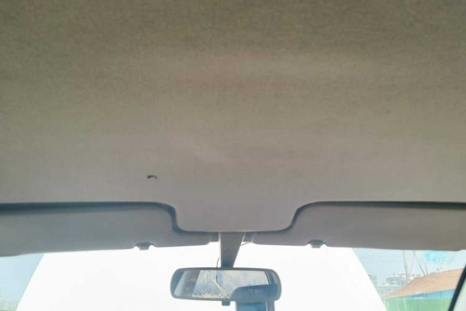 Used BYD F3 2012 Energy-Saving Model 1.5L Manual Comfort Version Headliner