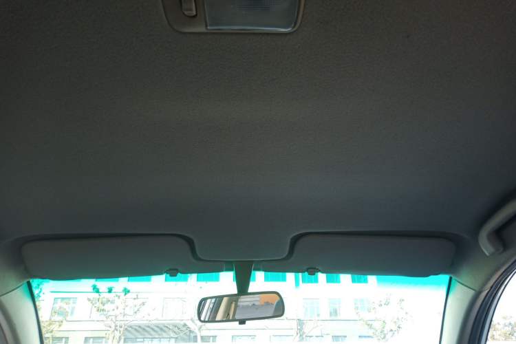 Used BYD F3 2012 Energy-Saving Model 1.5L Manual Comfort Version Headliner