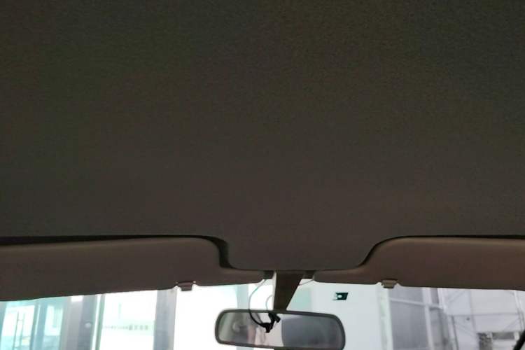 Used BYD F3 2012 Energy-Saving Model 1.5L Manual Comfort Version Headliner