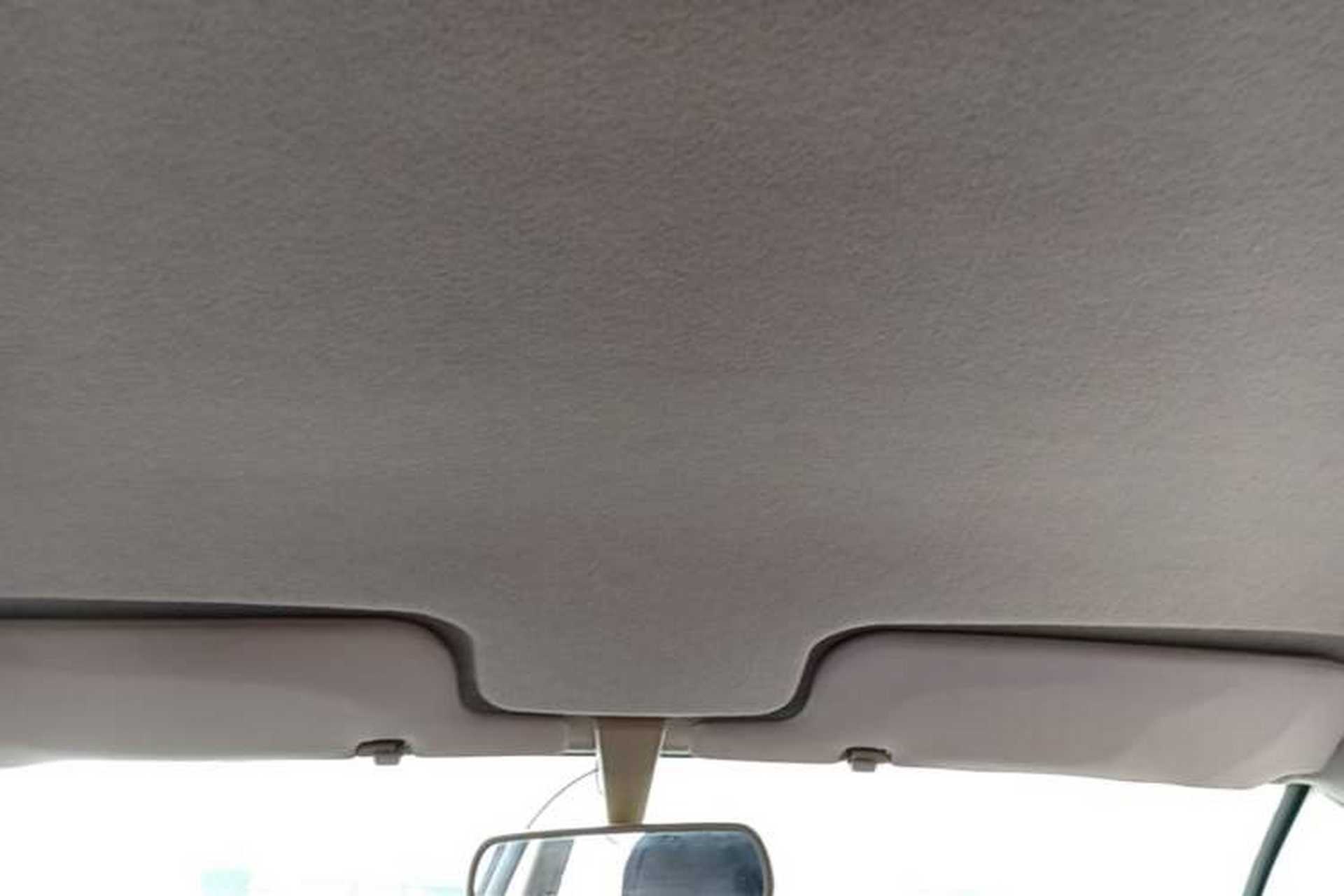 Used BYD F3 2012 Energy-Saving Model 1.5L Manual Comfort Version Headliner