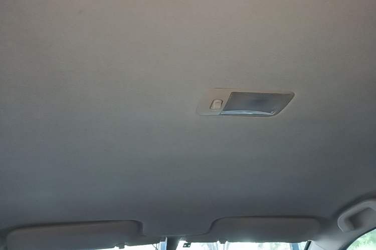 Used BYD F3 2012 Energy-Saving Edition 1.5L Manual Standard Model Headliner