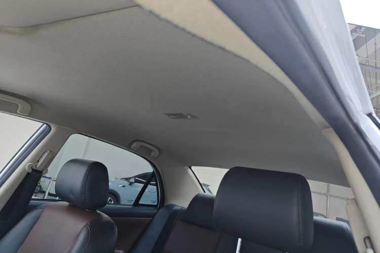 Used BYD F3 2012 Energy-Saving Model 1.5L Manual Comfort Version Headliner