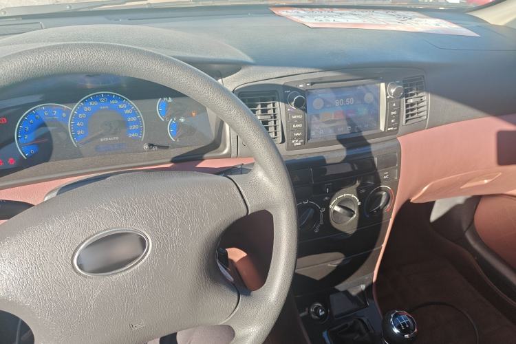 Used BYD F3 2012 Energy-Saving Model 1.5L Manual Comfort Version Interior 2