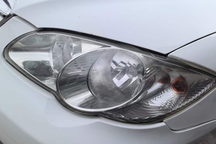 Used BYD F3 2012 Energy-Saving Model 1.5L Manual Comfort Version Left Front Headlight