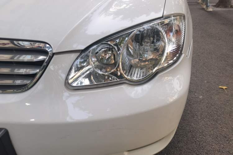 Used BYD F3 2012 Energy-Saving Model 1.5L Manual Comfort Version Left Front Headlight