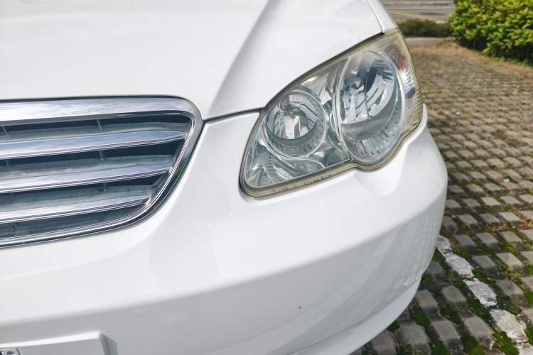 Used BYD F3 2012 Energy-Saving Model 1.5L Manual Comfort Version Left Front Headlight