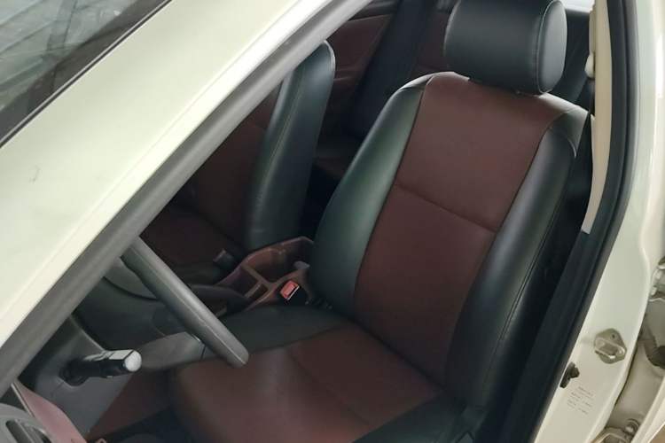 Used BYD F3 2012 Energy-Saving Model 1.5L Manual Comfort Version Left Front Seat