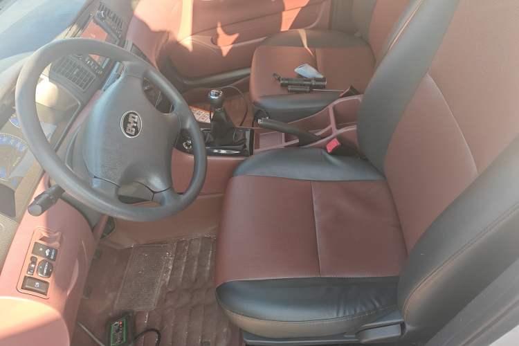 Used BYD F3 2012 Energy-Saving Model 1.5L Manual Comfort Version Left Front Seat