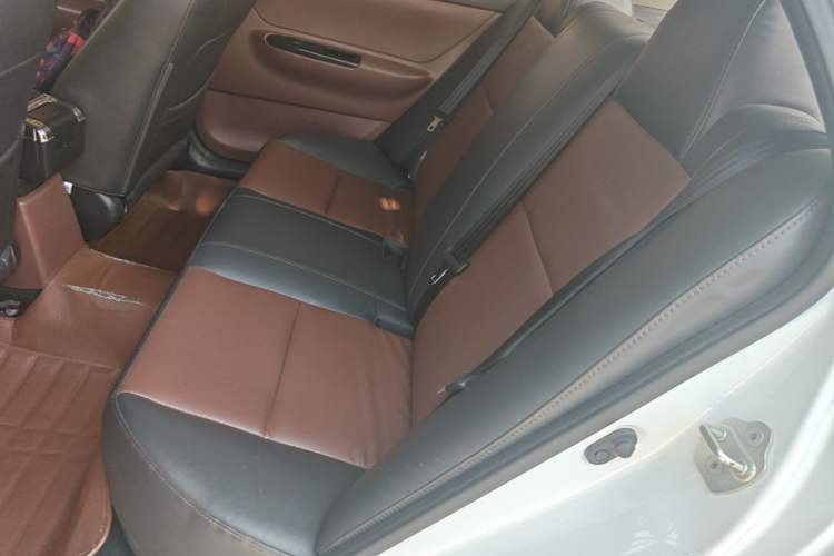 Used BYD F3 2012 Energy-Saving Model 1.5L Manual Comfort Version Left Rear Seat