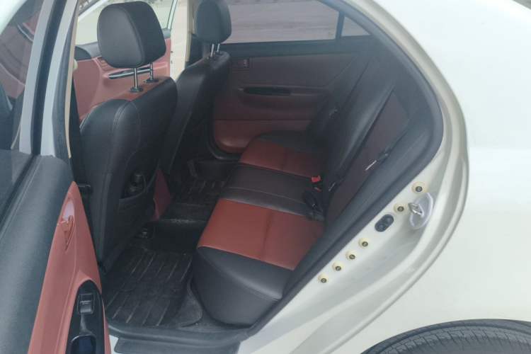 Used BYD F3 2012 Energy-Saving Model 1.5L Manual Comfort Version Left Rear Seat
