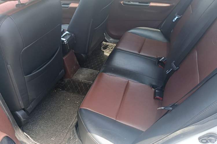 Used BYD F3 2012 Energy-Saving Model 1.5L Manual Comfort Version Left Rear Seat