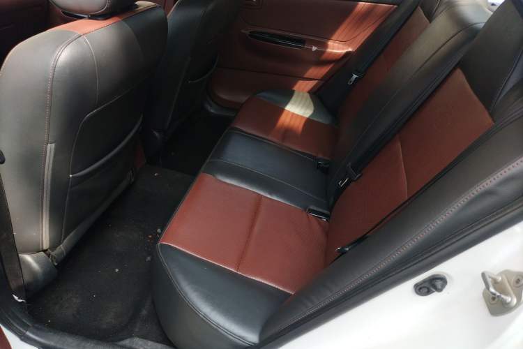 Used BYD F3 2012 Energy-Saving Model 1.5L Manual Comfort Version Left Rear Seat
