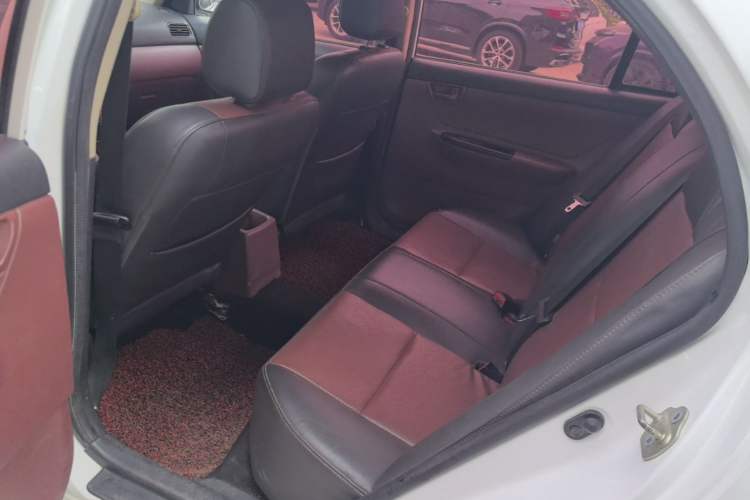 Used BYD F3 2012 Energy-Saving Model 1.5L Manual Comfort Version Left Rear Seat