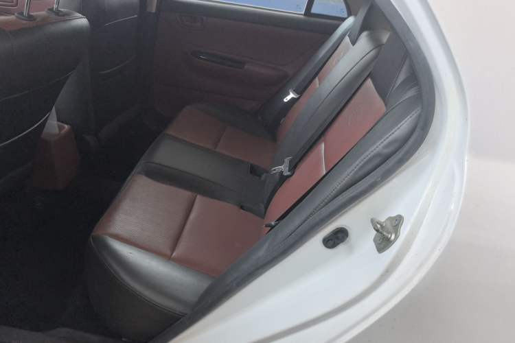 Used BYD F3 2012 Energy-Saving Model 1.5L Manual Comfort Version Left Rear Seat