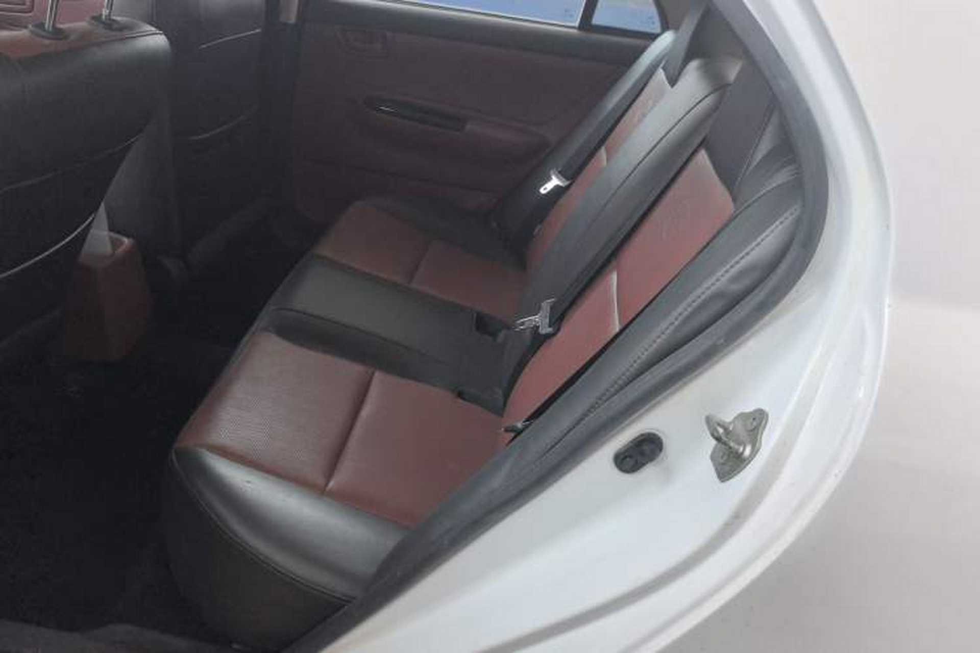 Used BYD F3 2012 Energy-Saving Model 1.5L Manual Comfort Version Left Rear Seat