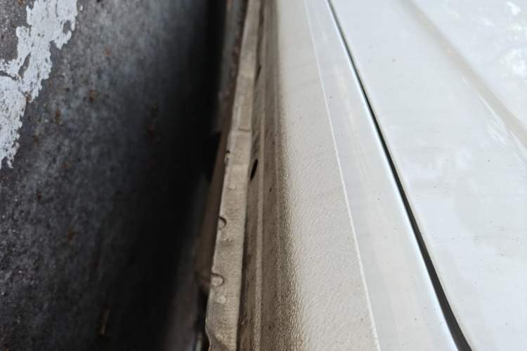 Used BYD F3 2012 Energy-Saving Model 1.5L Manual Comfort Version Left Side Sill