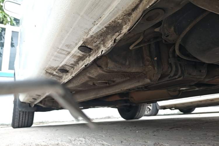 Used BYD F3 2012 Energy-Saving Model 1.5L Manual Comfort Version Left Side Sill