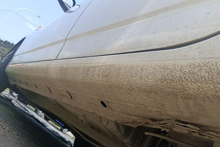 Used BYD F3 2012 Energy-Saving Model 1.5L Manual Comfort Version Left Side Sill