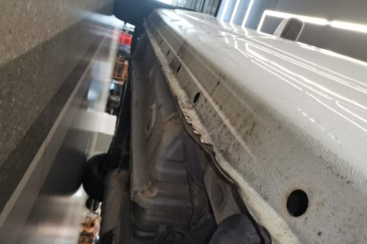 Used BYD F3 2012 Energy-Saving Model 1.5L Manual Comfort Version Left Side Sill