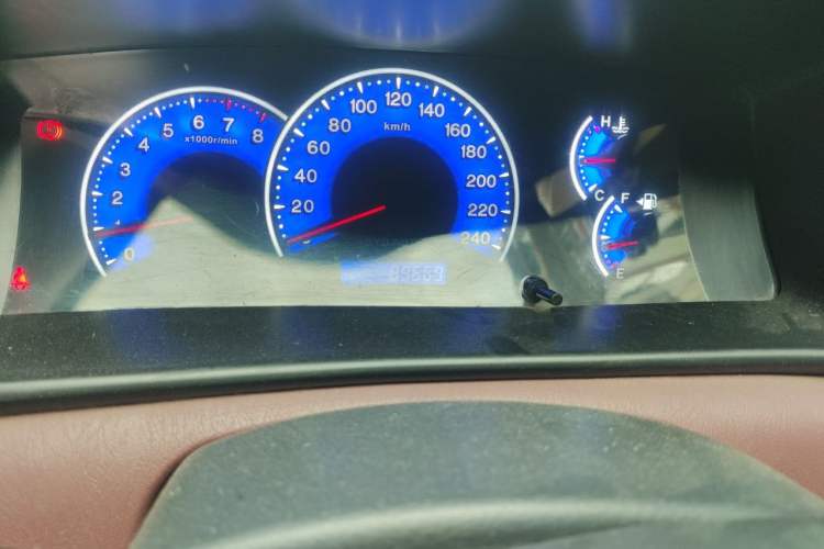 Used BYD F3 2012 Energy-Saving Model 1.5L Manual Comfort Version Odometer Close Up