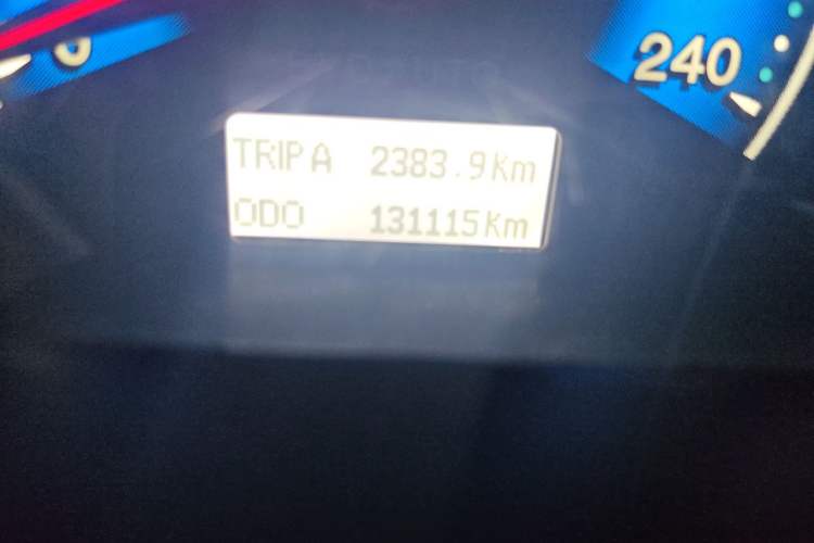 Used BYD F3 2012 Energy-Saving Model 1.5L Manual Comfort Version Odometer Close Up