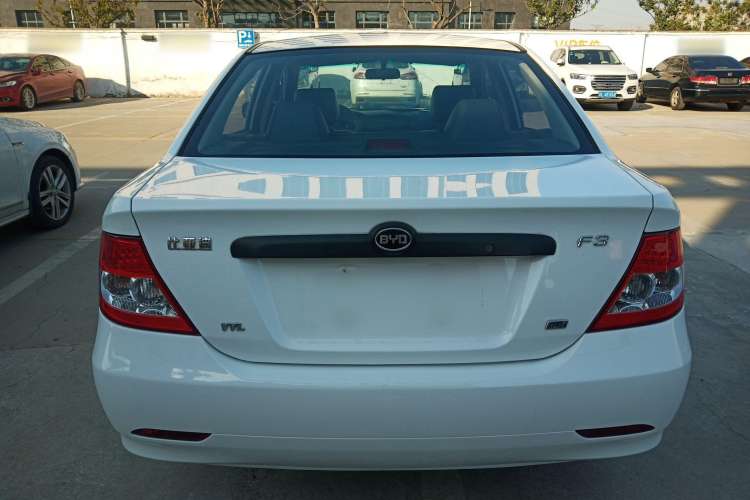 Used BYD F3 2012 Energy-Saving Model 1.5L Manual Comfort Version Rear