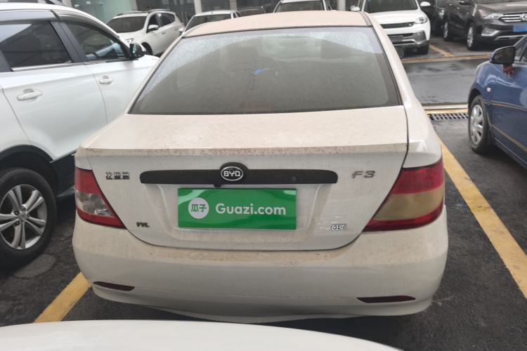 Used BYD F3 2012 Energy-Saving Model 1.5L Manual Comfort Version Rear